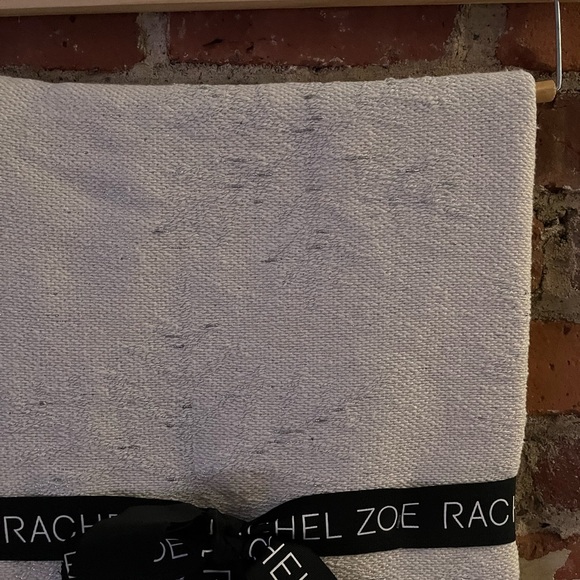 Rachel Zoe White with silver snowflakes new with tags perfect for the holidays - Picture 7 of 9